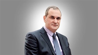 مدحت الشريف: كل 1% زيادة في سعر الفائدة يقابلة 30 مليار جنيه عجزا بالموازنة