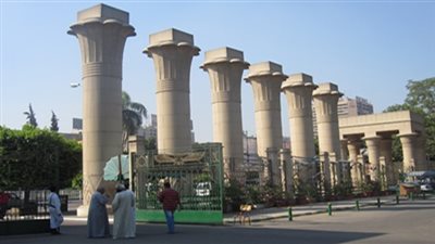 تسليم شهادات المدربين المعتمدين بجامعة عين شمس