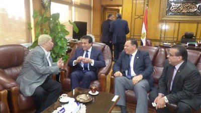 وزير التعليم العالى ورئيس هيئة قناة السويس فى ضيافة جامعة قناة السويس لحضور الاحتفال بذكرى إنتصارات أكتوبر