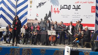 بالصور.. وعلى ضفاف قناة السويس وزير الثقافة والأوقاف يشهدان إحتفال ثقافة الإسماعيلية بأعياد أكتوبر