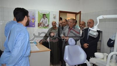 محافظ الإسماعيلية يتفقد الوحدة الصحية الريفية بعزبة 