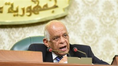 رئيس البرلمان يستقبل وزير شئون مجلس النواب بعد عودته من الحج