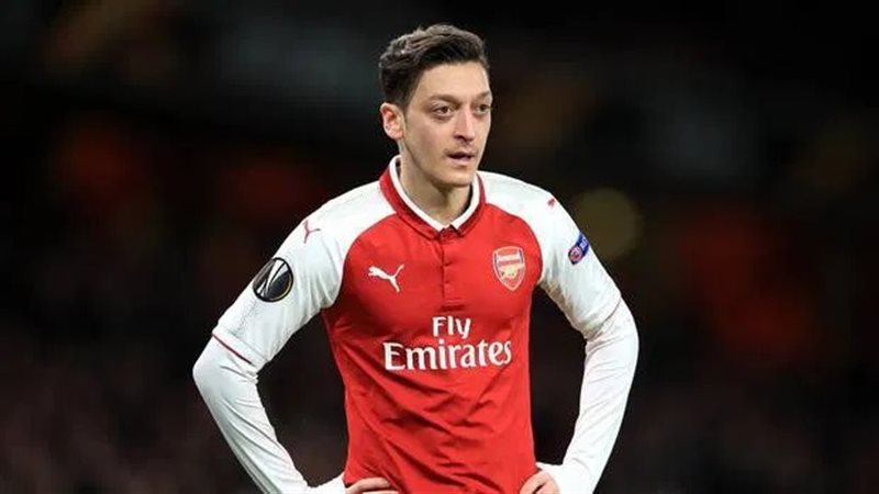 مسعود أوزيل لاعب