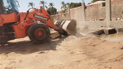 إزالة 14 حالة تعدٍ على الأراضي الزراعية بالشرقية