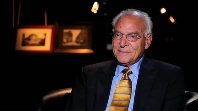 في فيروسات جديدة.. فاروق الباز يوجه رسالة للمصريين