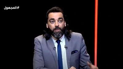   محمود صلاح: لأول مرة الإنسان يصنع أشياء أذكى منه والذكاء الاصطناعي يتطور