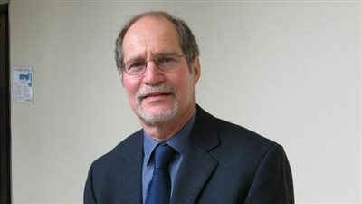 السجائر الإلكترونية كبديل أقل خطورة: هل يمكن أن تساعد في تقليل أعداد المدخنين التقليديين؟