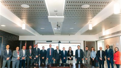 e& busines  تتعاون مع صيدليات العزبي لتقديم حلول حصرية لدعم التحول الرقمي