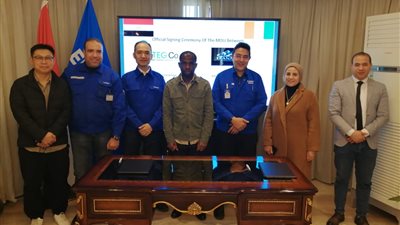 مجموعة العربي توقّع مذكرة تفاهم لتصدير الزجاج الهندسي إلى كوت ديفوار