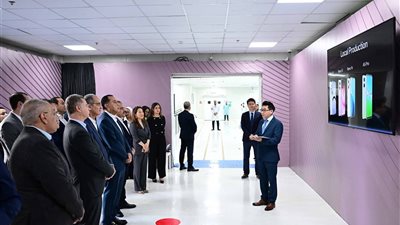 رئيس الوزراء يفتتح مصنع شركة 