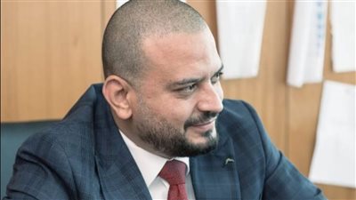 عزت بطران: البنك المركزي امتص صدمات الحرب واكتسب خبرة قوية في إدارة الأموال الساخنة