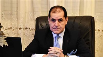 «كل 6 أشهر».. خبير مصرفي يوجه نصيحة عاجلة للمواطنين بشأن الحسابات والقروض