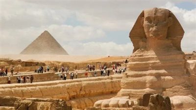 خبير اقتصادي: مصر تستهدف 50 مليار دولار عوائد سياحية