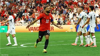 مصر تحقق الفوز التاريخي الأول وميسي يواصل كتابة التاريخ