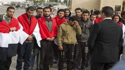 شاهد بث مباشر لوصول العمال المصريين المختطفين في ليبيا 