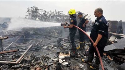 إنهاء عمليات تبريد حريق مصنع للمراوح في أكتوبر