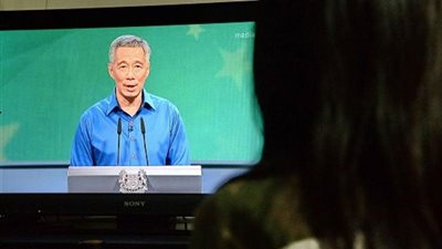 وعكة تصيب رئيس وزراء سنغافورة وهو يلقي خطابًا