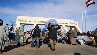 عودة 340 مصريًا من ليبيا ووصول 103 شاحنات عبر منفذ السلوم خلال الـ 24 ساعة الماضية