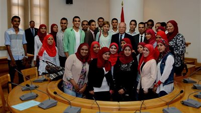 أفتتاح الملتقى التوظيفى الثانى لكلية التربية النوعية بجامعة عين شمس