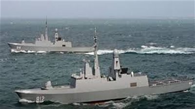 زوارق انتحارية تهاجم فرقاطة سعودية وتقتل 2 من طاقمها باليمن