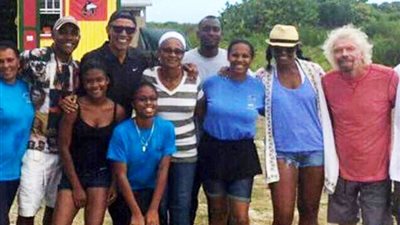 بالفيديو والصور.. أوباما يتزلج على الماء فى الكاريبي بصحبة ملياردير شهير 