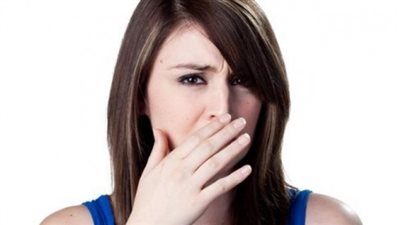 7 أطعمة تخلصك من رائحم الفم الكريهة.. تعرف عليها