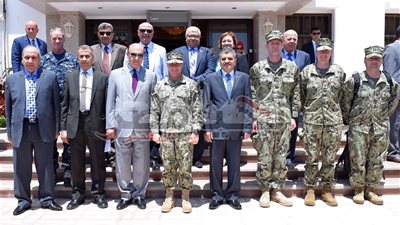 بالصور.. مميش يستقبل الفريق 