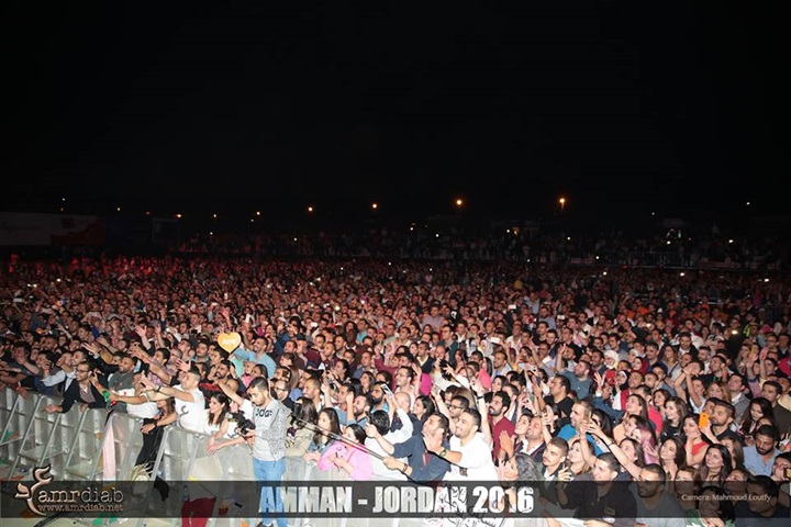 بالصور..عمرو دياب يحيى حفل بالأردن