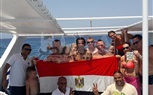 بالصور ... من تحت الماء غواصين القصير و جنوب البحر الأحمر يحتفلون بذكرى ثورة يوليو
