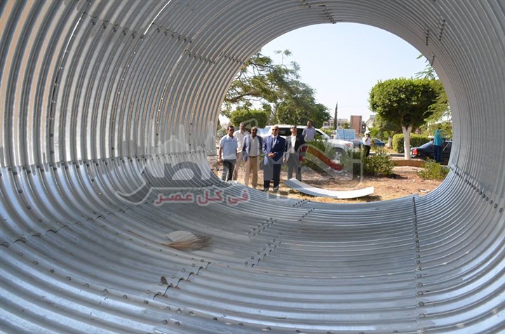 محافظ الاسماعيلية يتفقد بدء تنفيذ مشروع نفق المشاه أمام جامعة قناة السويس