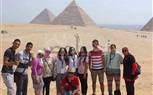 بالصور.. وفد الشباب التونسي في أحضان الحضارة الفرعونية بالأهرامات 