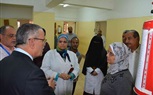 محافظ المنيا يتفقد مستشفي مصر الحرة ويوجه بإعادة فتح مصنع الأدوية كمعمل تعبئة