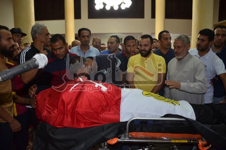 تشيع جنازة المجند "إبراهيم محمد" أبن منشية الشهداء بالإسماعيلية شهيد الهجوم الإرهابى فى سيناء
