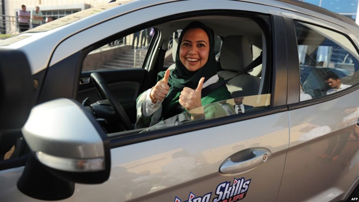 المرأة السعودية ..شريك الرجل في التنمية