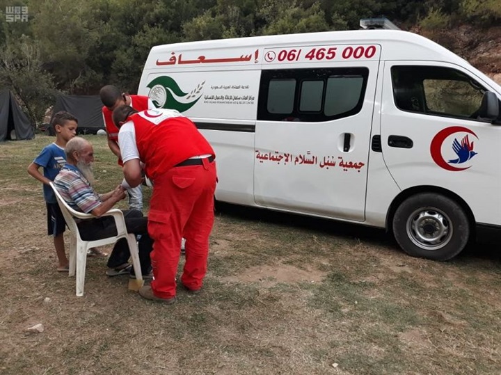 مركز الملك سلمان للإغاثة يفتتح مركز لغسيل الكلى ويمول جهاز إسعاف المنية في لبنان ويوزع الحقائب الصحية للأسر النازحة في باليمن